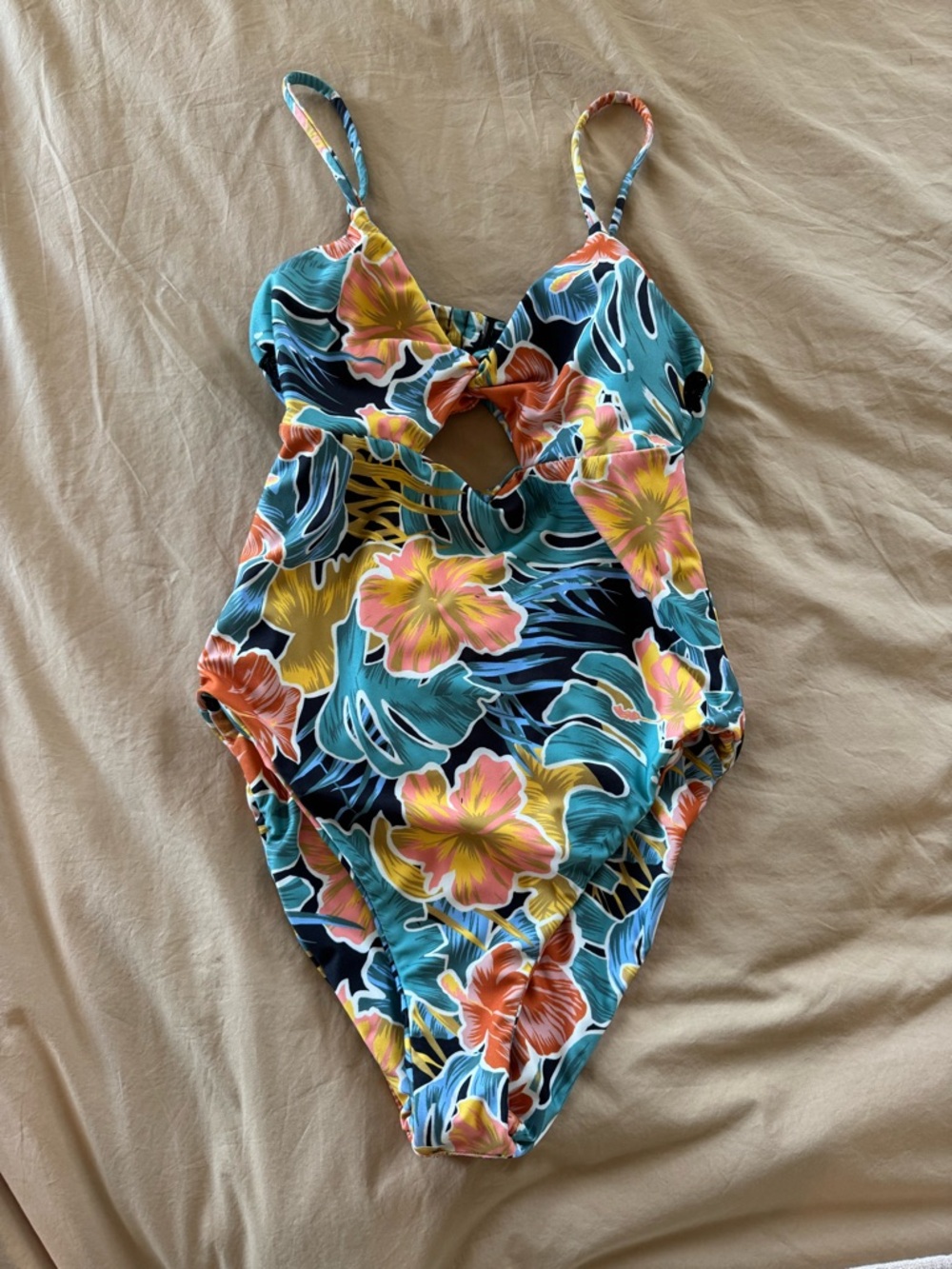 Women Volcom one piece swimsuit, size S